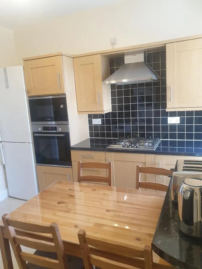 London Luxury 2 Bedroom Apartment 5 Min From Tube Station With Free Parking Wanstead United Kingdom