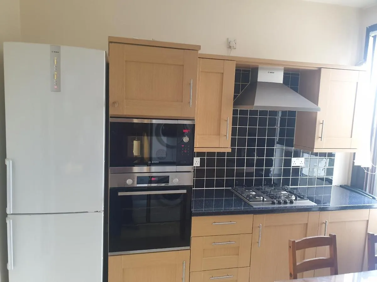Wanstead London Luxury 2 Bedroom Apartment 5 Min From Tube Station With Free Parking 0*,  בריטניה